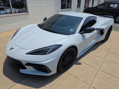 Used 2024 Chevrolet Corvette Stingray Preferred Cpe w/ Z51 Performance Package RWD image 7