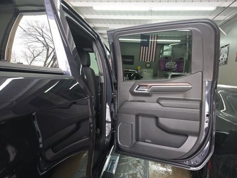 Used 2023 GMC Sierra 1500 SLT w/ SLT Premium Package image 19