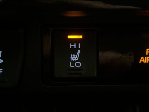 Used 2025 Toyota RAV4 XLE w/ Convenience Package AWD/4WD image 19