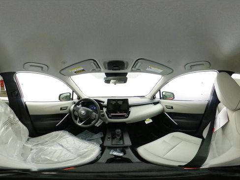 New 2026 Toyota Corolla Cross LE image 33