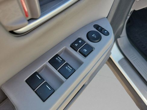 Used 2014 Honda Pilot Touring image 14