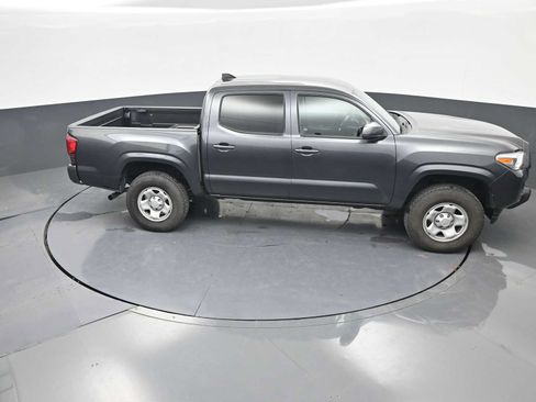 Used 2022 Toyota Tacoma SR AWD/4WD image 35