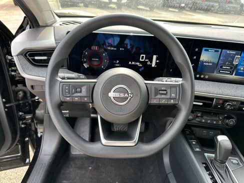 New 2026 Nissan Kicks SV w/ Cold Weather Package image 21