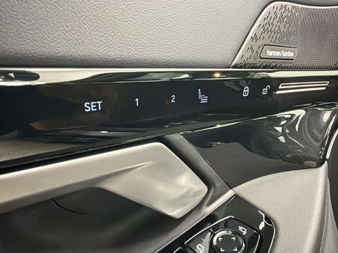 New 2026 BMW 530i 530i w/ M Sport Package image 15