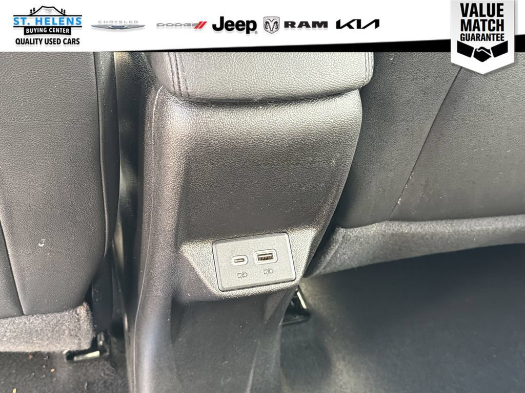 Used 2022 Chevrolet Bolt LT w/ Infotainment Package FWD image 15