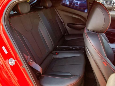 Used 2020 Hyundai Veloster 2.0 Premium image 12