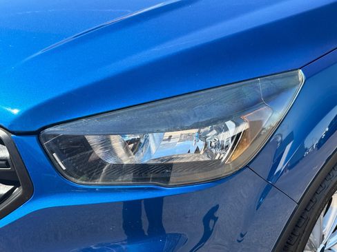 Used 2019 Ford Escape S FWD image 9