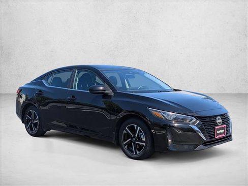 Used 2024 Nissan Sentra SV FWD image 3