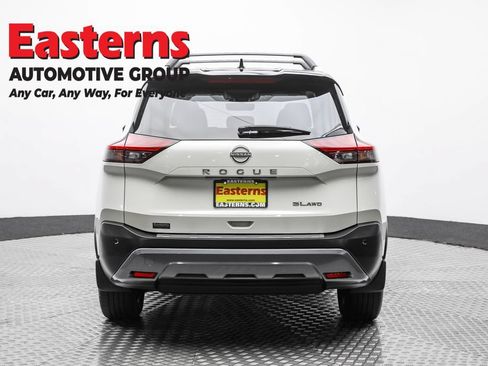 Used 2023 Nissan Rogue SL w/ SL Premium Package AWD/4WD image 6