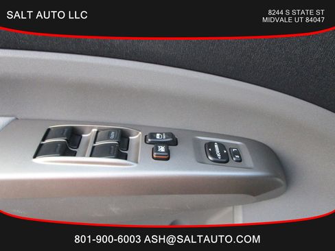 Used 2009 Toyota Prius Hatchback 4D image 14