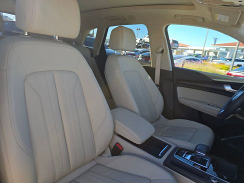 Used 2022 Audi Q5 2.0T Premium Plus w/ Premium Plus Package image 31