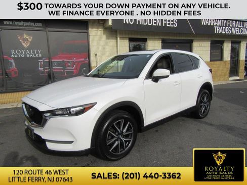 Used 2018 MAZDA CX-5 Touring w/ Preferred Equipment Package image 3