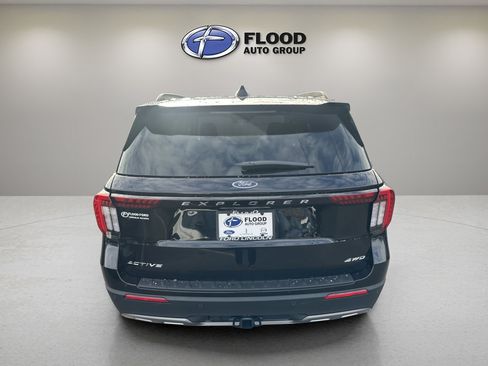 New 2026 Ford Explorer Active w/ Active Comfort Package image 6
