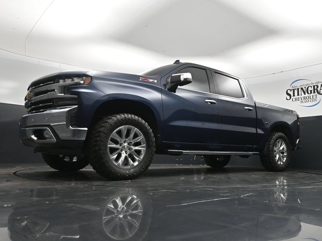 Used 2022 Chevrolet Silverado 1500 LTZ w/ LTZ Premium Package AWD/4WD image 28