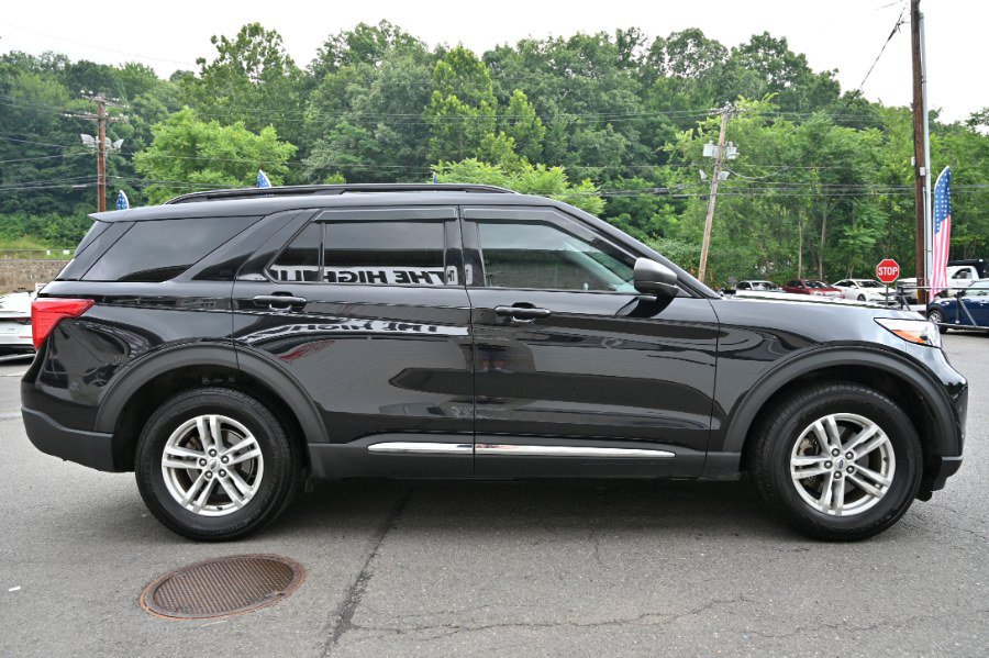 Used 2022 Ford Explorer XLT w/ Class IV Trailer Tow Package AWD/4WD image 6