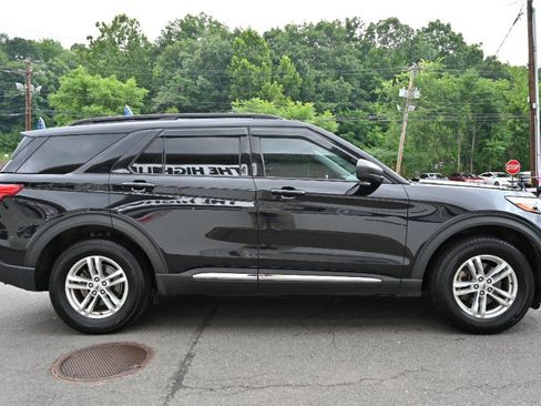 Used 2022 Ford Explorer XLT w/ Class IV Trailer Tow Package AWD/4WD image 6
