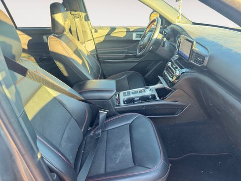 Used 2023 Ford Explorer ST-Line w/ Class IV Trailer Tow Package image 15