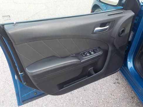 Used 2021 Dodge Charger SXT w/ Blacktop Package image 17