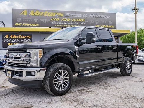 Used 2019 Ford F250 Lariat w/ Lariat Value Package image 9