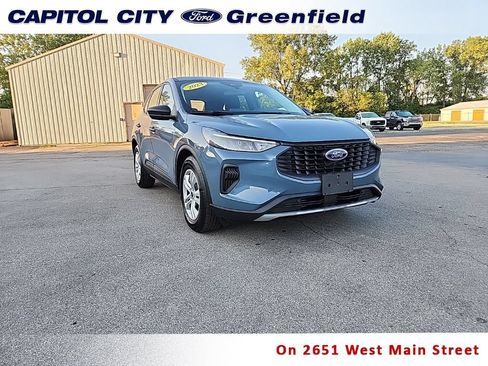 Used 2023 Ford Escape FWD image 1