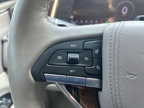 Used 2023 Cadillac Escalade ESV Sport Platinum AWD/4WD image 14