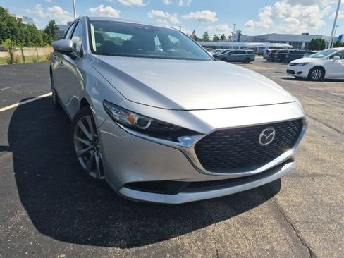 Used 2020 MAZDA MAZDA3 AWD Sedan w/ Preferred Package image 5