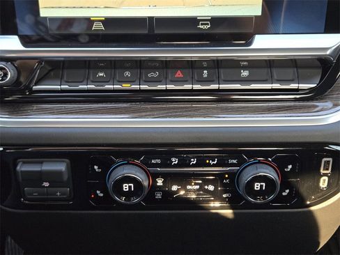 New 2026 Chevrolet Silverado 1500 LT image 10