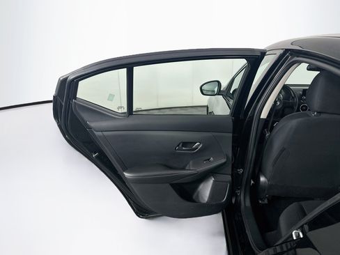 Used 2024 Nissan Sentra S FWD image 25
