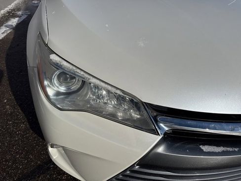 Used 2016 Toyota Camry XLE image 3