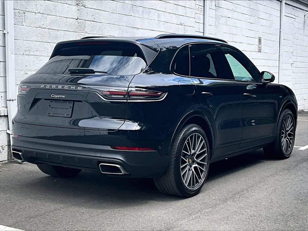 Certified 2023 Porsche Cayenne AWD/4WD image 17