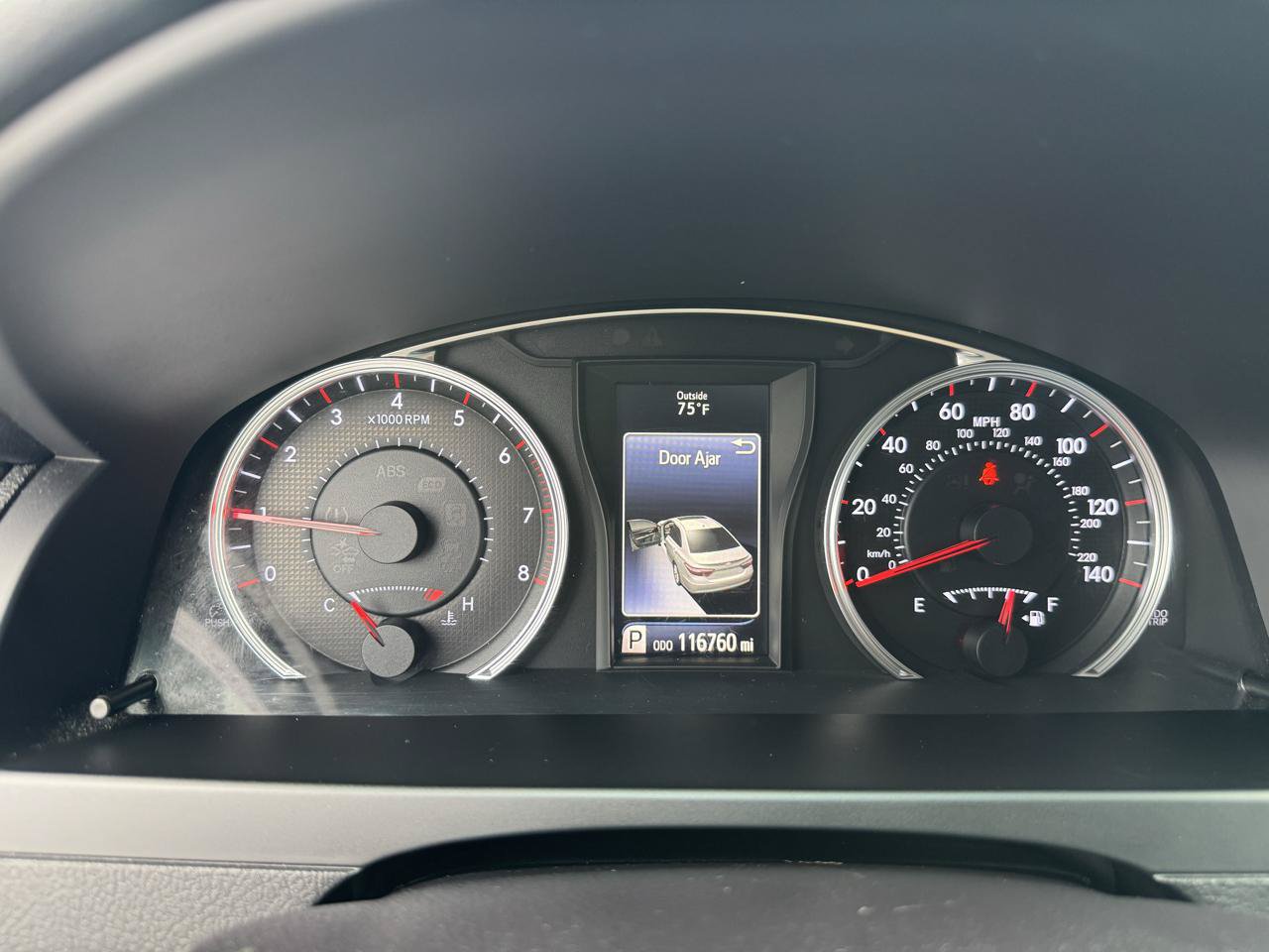 Used 2015 Toyota Camry SE FWD image 15