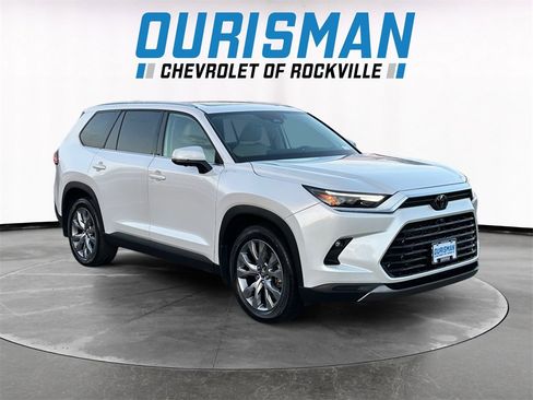 Used 2024 Toyota Grand Highlander Limited image 1