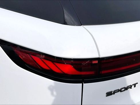 Used 2024 Land Rover Range Rover Sport SE image 31
