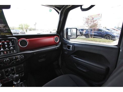 Used 2023 Jeep Gladiator Rubicon w/ LED Lighting Group image 8