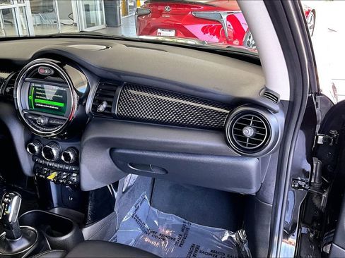 Used 2021 MINI Cooper SE w/ 6.5" Touchscreen Package FWD image 26