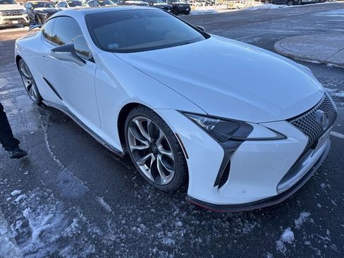 Used 2018 Lexus LC 500 Coupe image 2