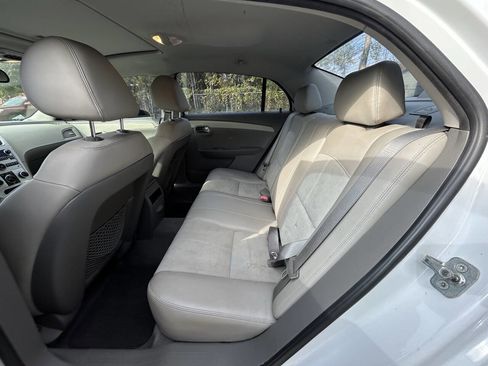 Used 2010 Chevrolet Malibu LT w/ HFV6 Engine Package image 14