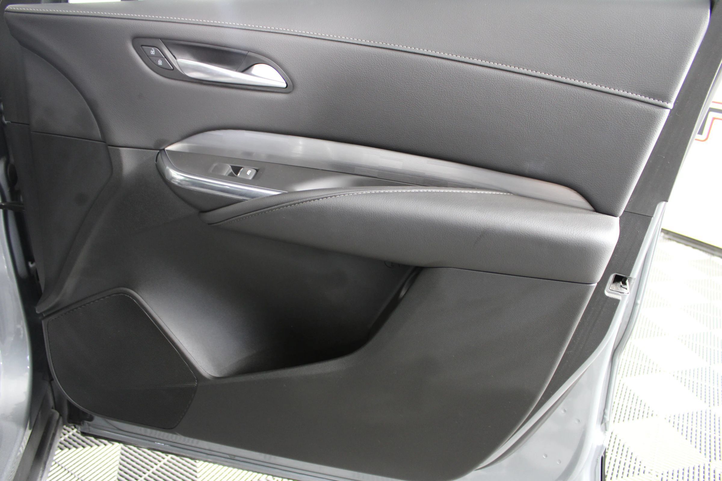 Used 2024 Cadillac XT4 Premium Luxury FWD image 46