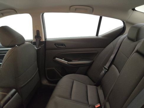 Used 2023 Nissan Altima 2.5 SV image 18