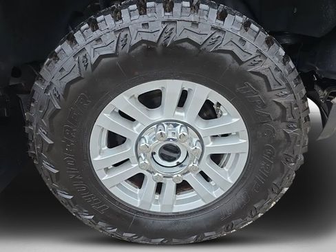 Used 2017 Ford F250 XLT image 10