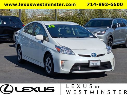 Used 2015 Toyota Prius Two image 3