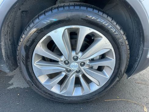 Used 2020 Buick Encore Preferred image 19