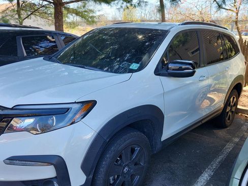 Used 2022 Honda Pilot TrailSport image 1
