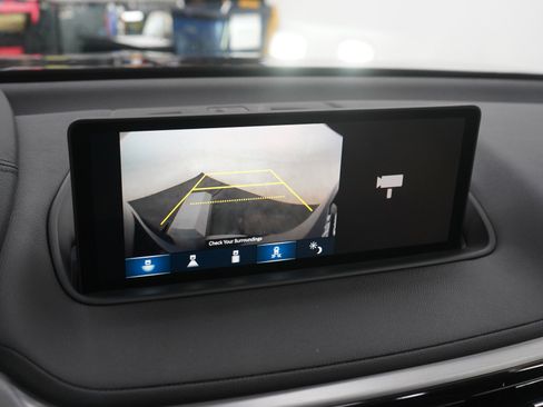 Used 2023 Acura MDX SH-AWD image 23