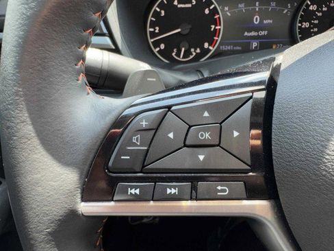 Used 2023 Nissan Altima 2.5 SR w/ SR Premium Package image 12