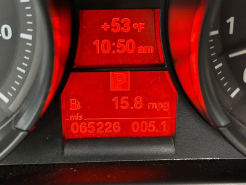 Used 2014 BMW Z4 sDrive35i image 25