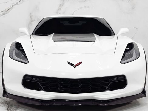 Used 2017 Chevrolet Corvette Z06 image 5