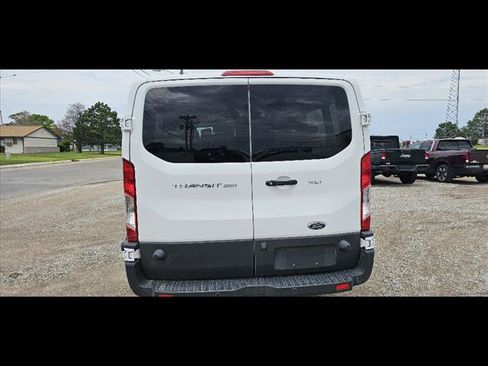 Used 2018 Ford Transit 350 XLT image 4