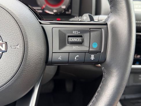 Used 2024 Nissan Rogue SL w/ SL Premium Package FWD image 24