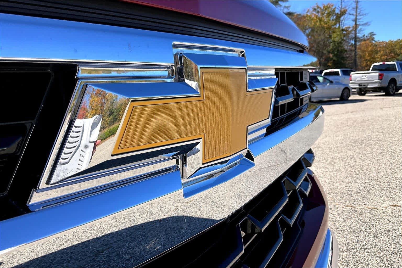 Used 2023 Chevrolet Silverado 1500 LT AWD/4WD image 33